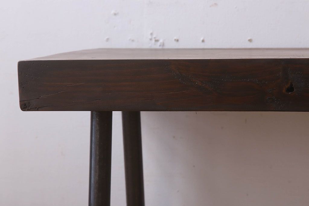 アンティーク家具　天板一枚板　檜材　シンプルな鉄脚ベンチ(2)