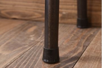 アンティーク家具　天板一枚板　檜材　シンプルな鉄脚ベンチ(2)