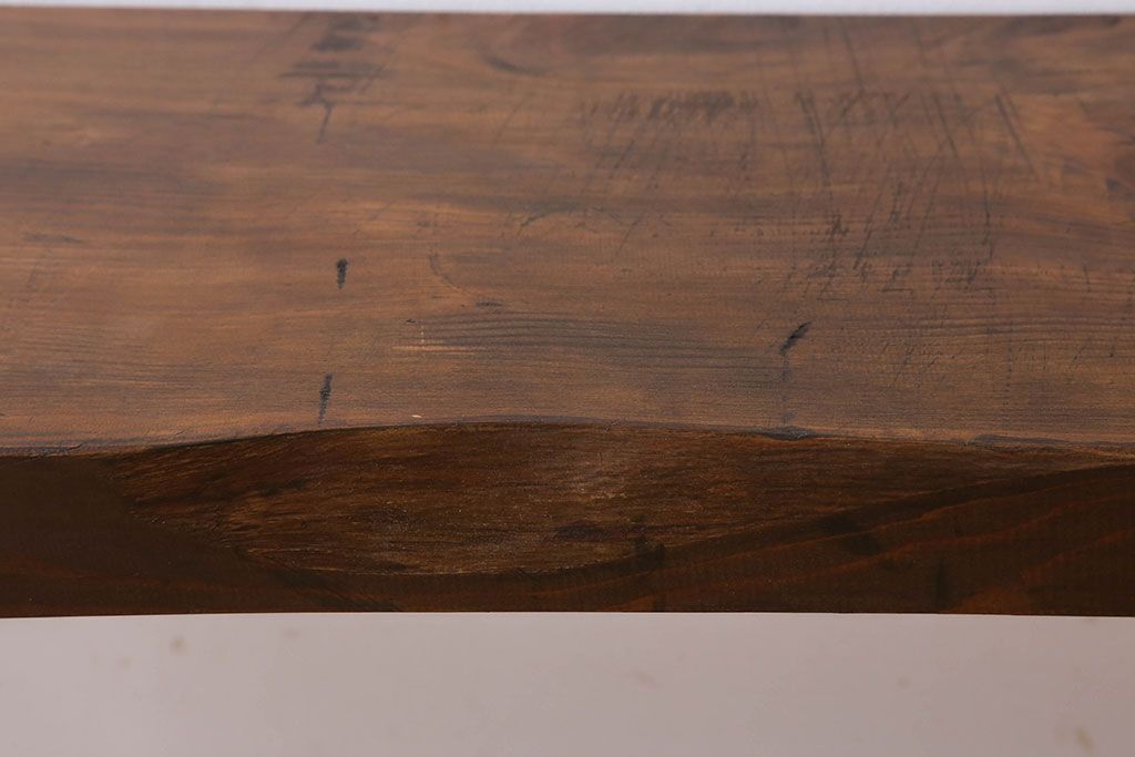 アンティーク家具　天板一枚板　檜材　シンプルな鉄脚ベンチ(2)