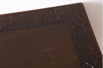 中古　特注品　軽井沢彫りの大ぶりダイニングテーブル