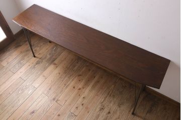 アンティーク家具　天板一枚板　朴の木材　アンティーク　シンプルな鉄脚テーブル