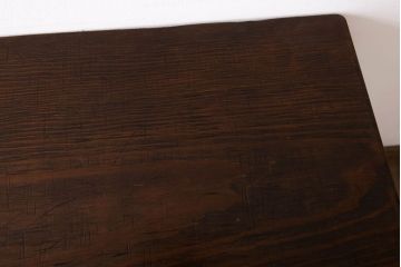 アンティーク家具　天板一枚板　朴の木材　アンティーク　シンプルな鉄脚テーブル