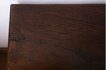 アンティーク家具　天板一枚板　朴の木材　アンティーク　シンプルな鉄脚テーブル