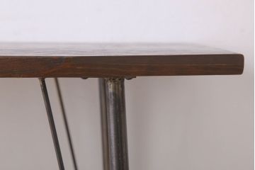 アンティーク家具　天板一枚板　朴の木材　アンティーク　シンプルな鉄脚テーブル