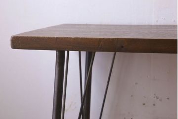 アンティーク家具　天板一枚板　ラワン材　シンプルな鉄脚テーブル(2)