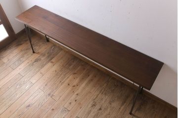 アンティーク家具　天板一枚板　ラワン材　シンプルな鉄脚テーブル(2)