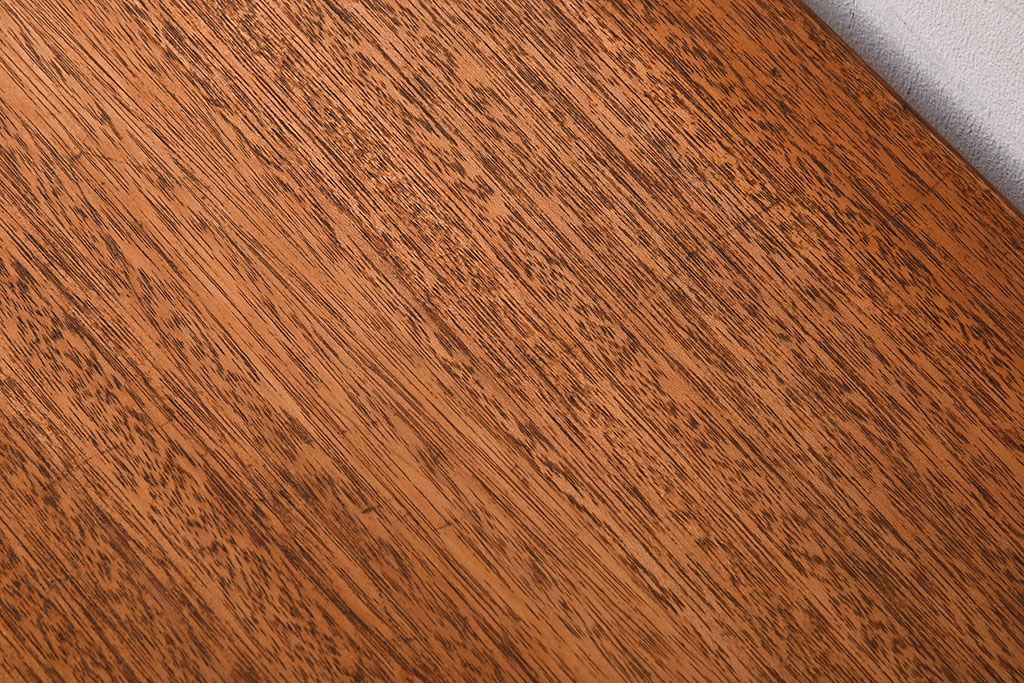 アンティーク家具　古いラワン材製の鉄脚テーブル