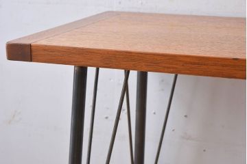 アンティーク家具　古いラワン材製の鉄脚テーブル