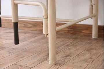 ラフジュ工房オリジナル　アイアンフレームの4脚格納スツール付き作業台(テーブル・机)