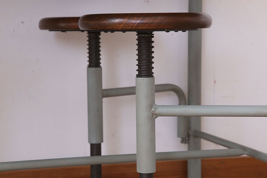 ラフジュ工房オリジナル 6脚格納スツール付きテーブル