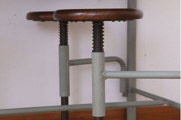 ラフジュ工房オリジナル 6脚格納スツール付きテーブル