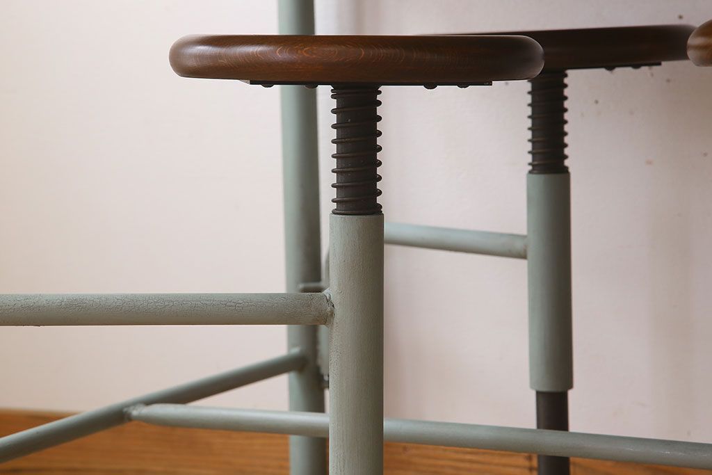 ラフジュ工房オリジナル 8脚格納スツール付きテーブル