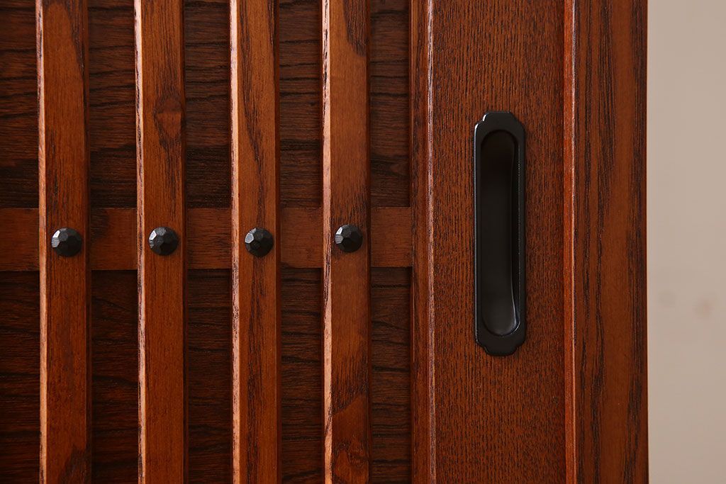 中古　タモ材製　民芸家具　高級品　2段重ね食器棚(定価38万8千円)