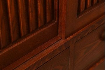 中古　タモ材製　民芸家具　高級品　2段重ね食器棚(定価38万8千円)