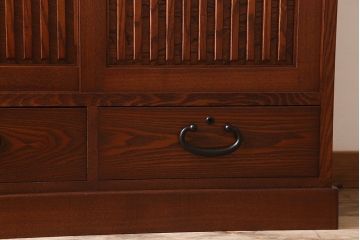 中古　タモ材製　民芸家具　高級品　2段重ね食器棚(定価38万8千円)