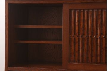 中古　タモ材製　民芸家具　高級品　2段重ね食器棚(定価38万8千円)