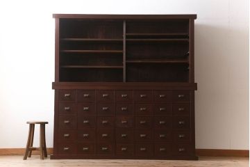 アンティーク家具　和製アンティーク　前面檜材　古い木製の薬箪笥