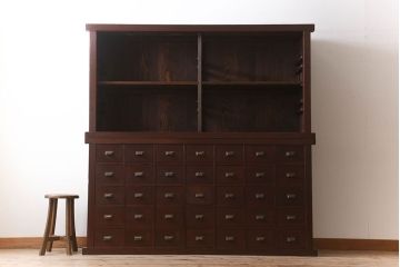 アンティーク家具　和製アンティーク　前面檜材　古い木製の薬箪笥