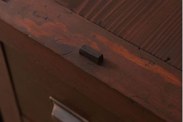 アンティーク家具　和製アンティーク　前面檜材　古い木製の薬箪笥