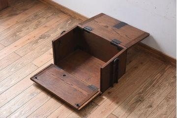アンティーク雑貨　明治期　手作り　欅材製　鍛冶屋の木箱