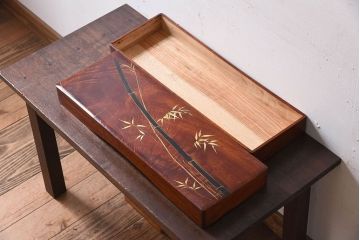 アンティーク雑貨 アンティーク 漆塗り クスノキ材 蒔絵入り襟箱(半襟箱)