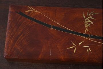 アンティーク雑貨 アンティーク 漆塗り クスノキ材 蒔絵入り襟箱(半襟箱)