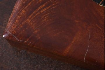 アンティーク雑貨 アンティーク 漆塗り クスノキ材 蒔絵入り襟箱(半襟箱)