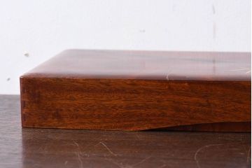 アンティーク雑貨 アンティーク 漆塗り クスノキ材 蒔絵入り襟箱(半襟箱)