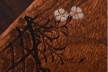 アンティーク雑貨　古い木製のレトロで小さな小物収納箱