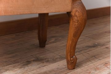 ヴィンテージ家具　フランスビンテージ　オーク材製　美しい彫刻入りのサイドキャビネット