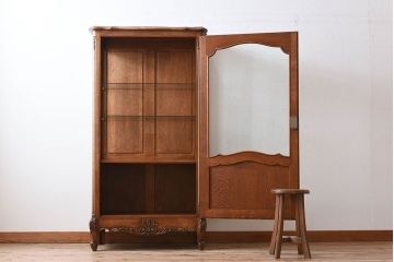 ヴィンテージ家具　フランスビンテージ　オーク材製　彫刻入りガラスケース(ショーケース)
