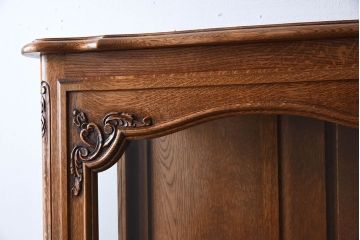 ヴィンテージ家具　フランスビンテージ　オーク材製　彫刻入りガラスケース(ショーケース)