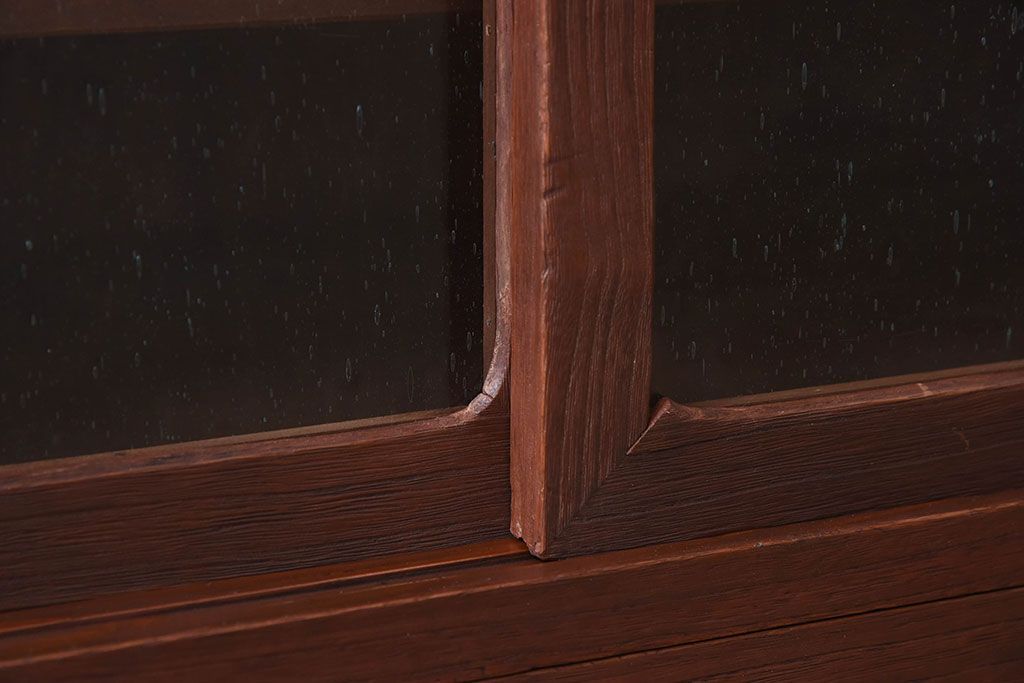 アンティーク家具　アンティーク　気泡ガラス引き戸の鉄脚ローボード(2)