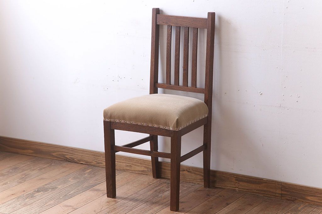 アンティーク家具　クッション座面　ナラ材製のシンプルなアンティークチェア(2)