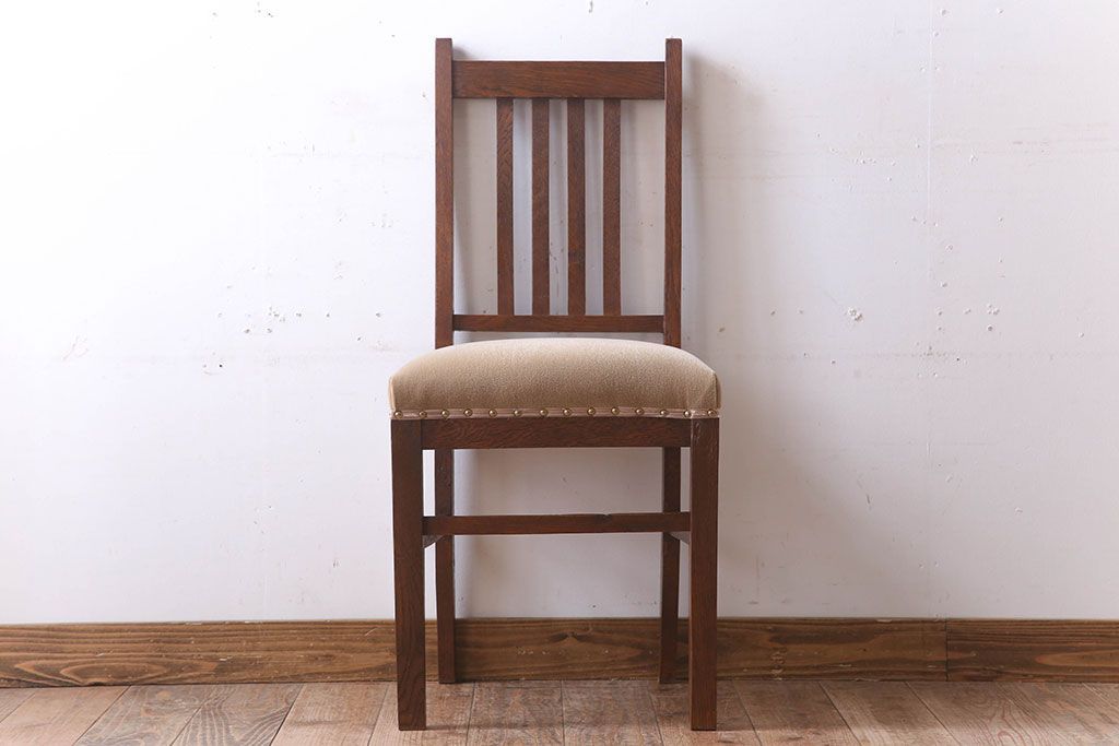 アンティーク家具　クッション座面　ナラ材製のシンプルなアンティークチェア(2)