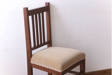 アンティーク家具　クッション座面　ナラ材製のシンプルなアンティークチェア(2)