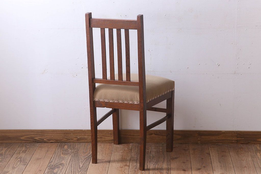 アンティーク家具　クッション座面　ナラ材製のシンプルなアンティークチェア(2)