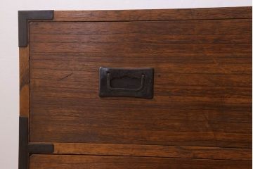 アンティーク家具　シンプルな古い木製の箪笥ローボード(衣装箪笥)