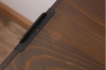 アンティーク家具　鉄脚付き!シンプルな古い木製の箪笥ローボード(衣装箪笥)