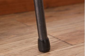 アンティーク家具　天板一枚板　栃の木材　アンティーク　シンプルな鉄脚テーブル