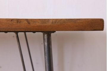 アンティーク家具　天板一枚板　ラワン材　シンプルな鉄脚テーブル(3)