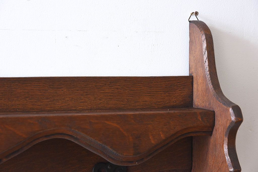 アンティーク雑貨　オランダビンテージ　お皿立て付き　オーク材のウォールフック