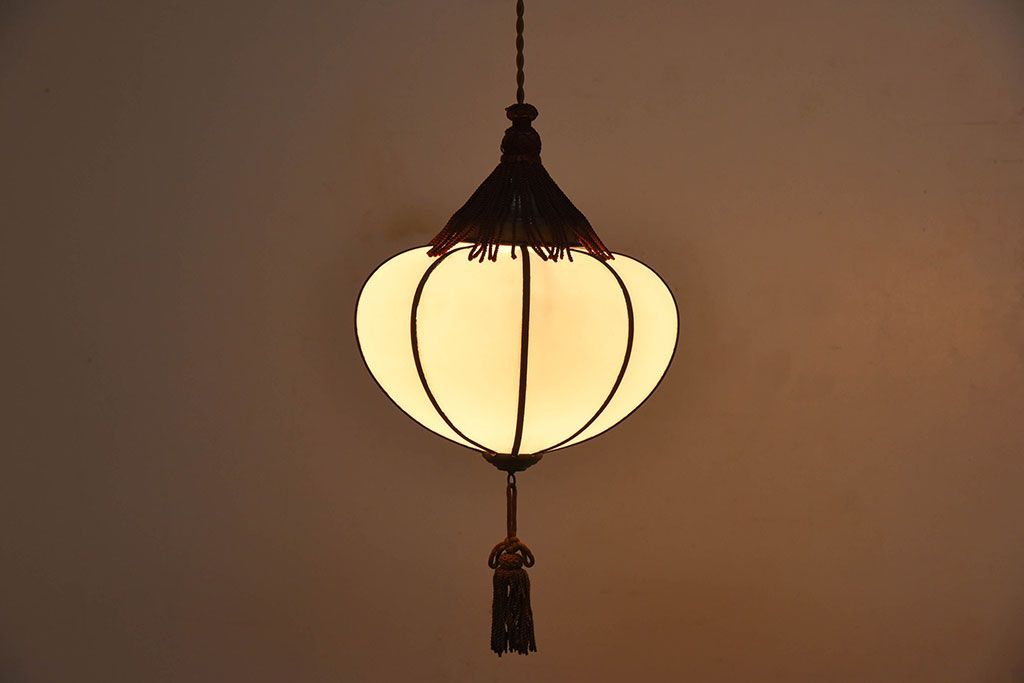 ほおずき型　飾り房付き　アンティーク天井照明
