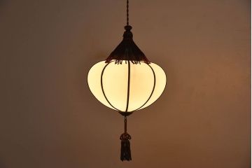 ほおずき型　飾り房付き　アンティーク天井照明