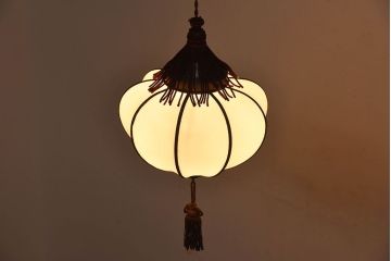 ほおずき型　飾り房付き　アンティーク天井照明