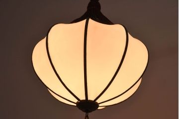 ほおずき型　飾り房付き　アンティーク天井照明