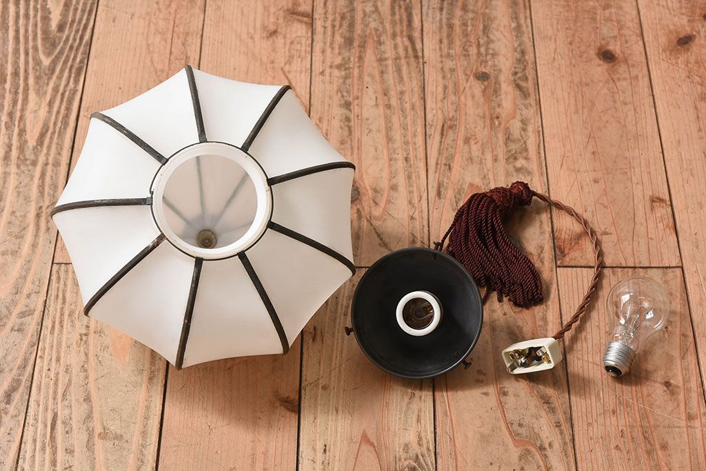 ほおずき型　飾り房付き　アンティーク天井照明