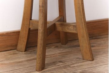 アンティーク家具　シンプルデザイン　アンティークの丸型スツール(2)