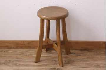 アンティーク家具　シンプルデザイン　アンティークの丸型スツール(2)