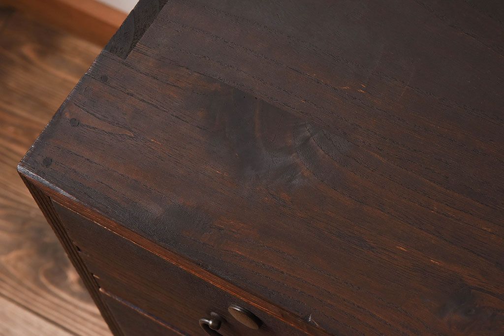 アンティーク家具　鉄脚付き　総桐材の衣装箪笥サイドボード